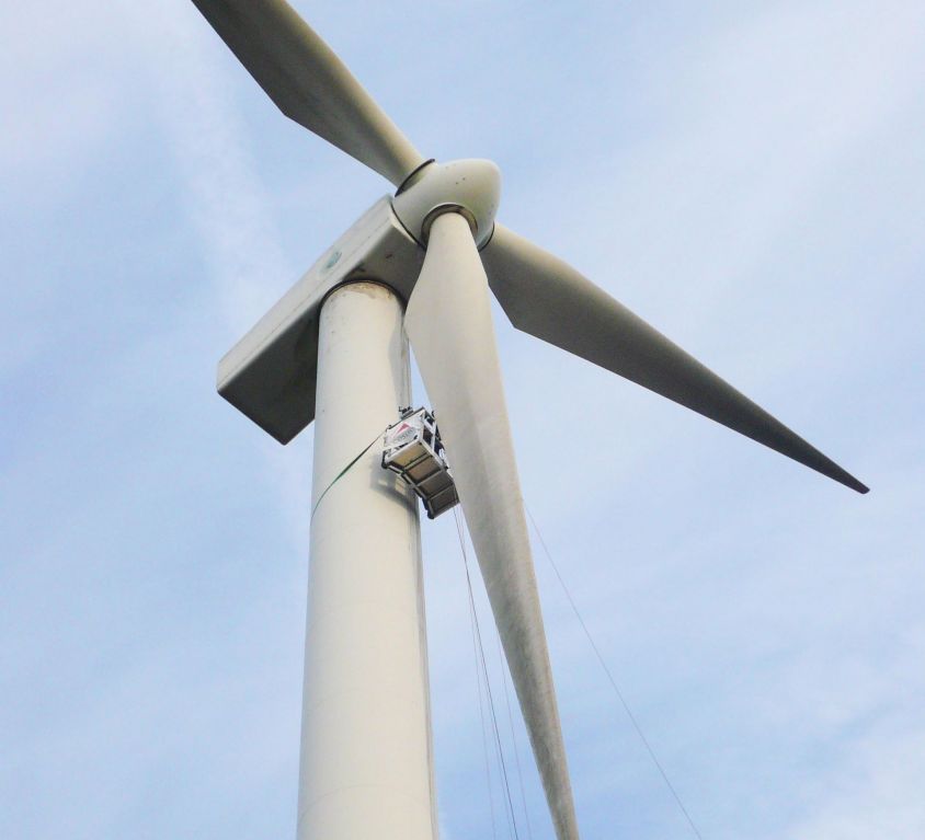 Modublade platform for GAMESA G47 wind turbine tower maintenance